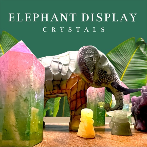 Elephant Crystal Display Set - Picture 2 of 2